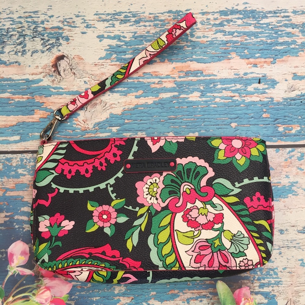 🌸 Vera Bradley Wristlet!